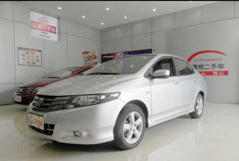 本田 鋒范經(jīng)典 2011款 1.5 自動(dòng) 精英品致版